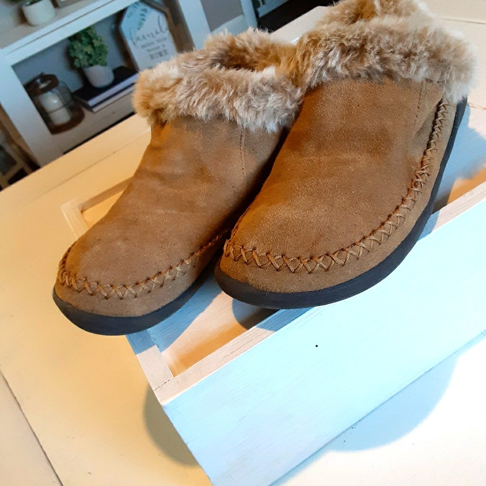 Clogs